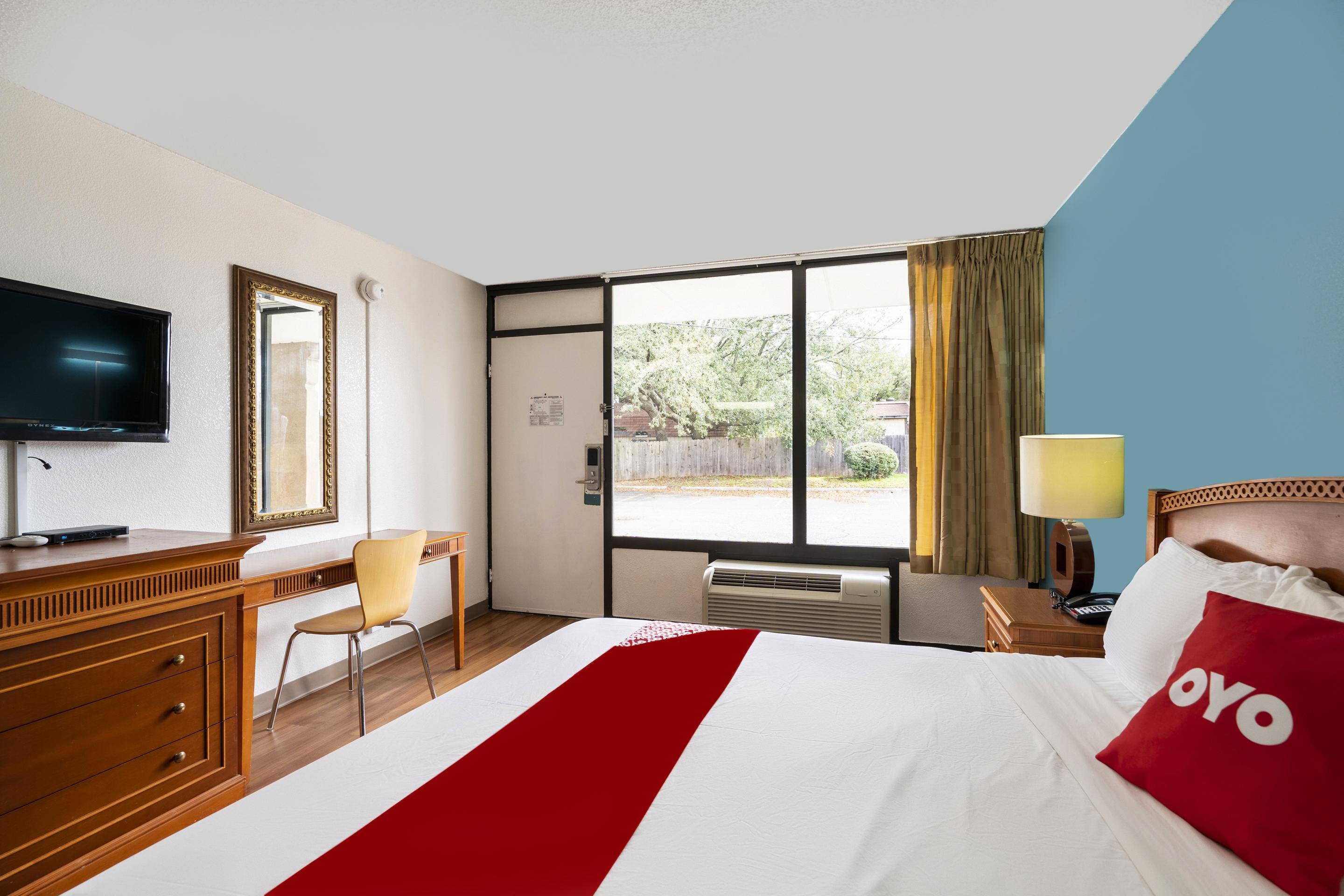 Oyo Hotel Bossier City La - Red River Exterior photo